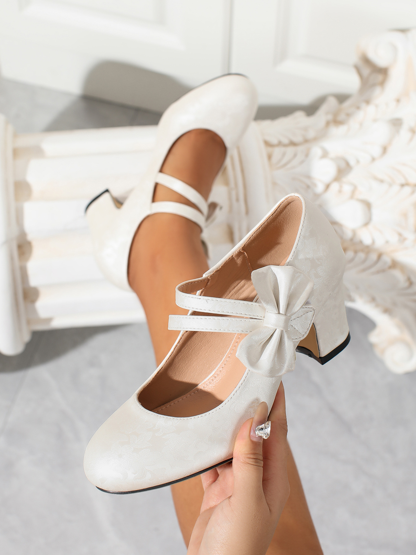 큰 사이즈 여성용 신발, 리본 장식 메리제인 청키 힐  - Women Formal Wear Shoes 리뷰 및 가격