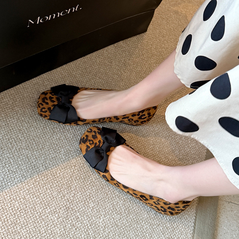 여성용 멀티 컬러 스웨이드 발레 플랫 슈즈, 리본 디테 - Women Formal Wear Shoes 리뷰 및 가격